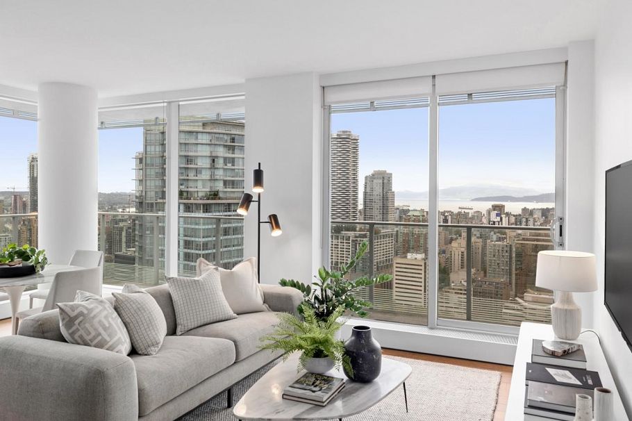 4202 777 Richards Street Vancouver, BC - 3