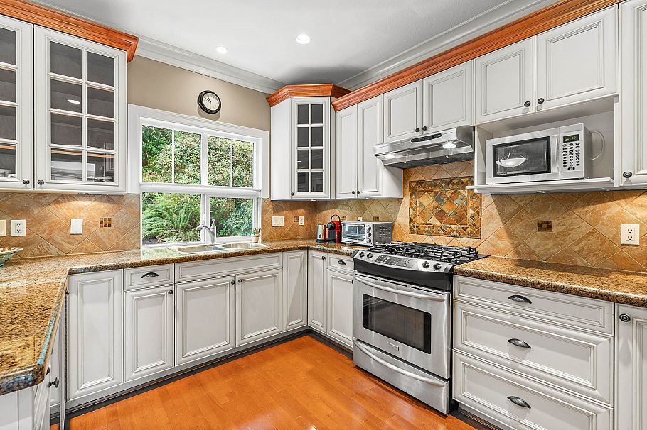 2958 Mahon Avenue North Vancouver, BC - 12