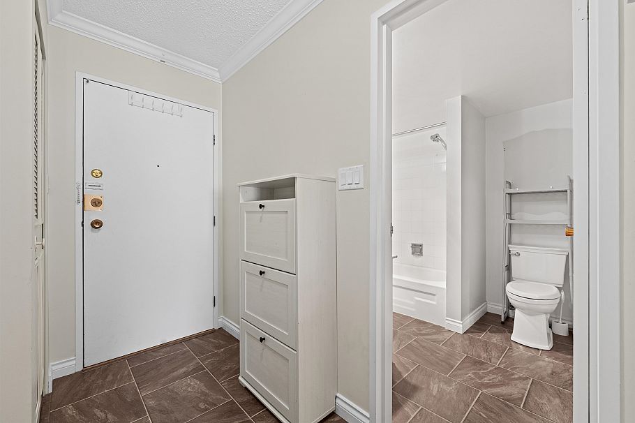 306 1260 W 10th Avenue Vancouver, BC - 10