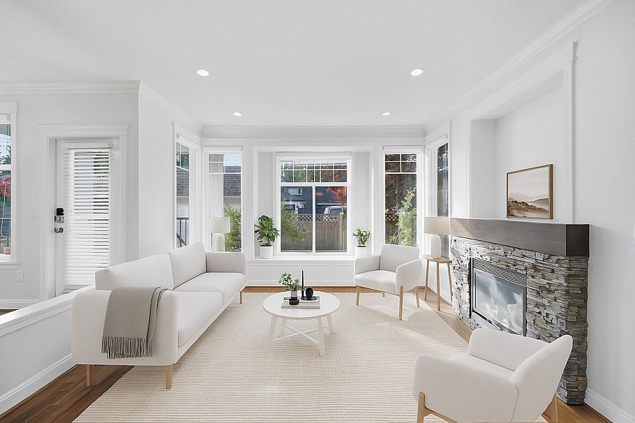 2411 George Street North Vancouver, BC - 6