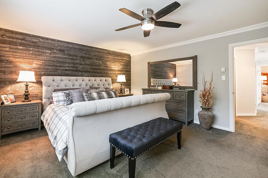 1076 Clements Avenue North Vancouver, BC - 12