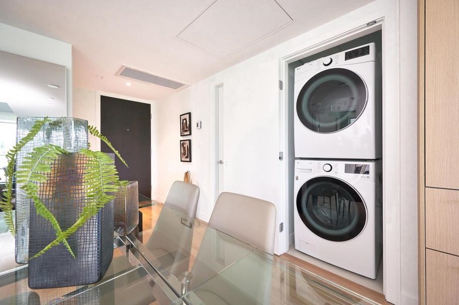 1701 1500 Fern Street North Vancouver, BC - 8