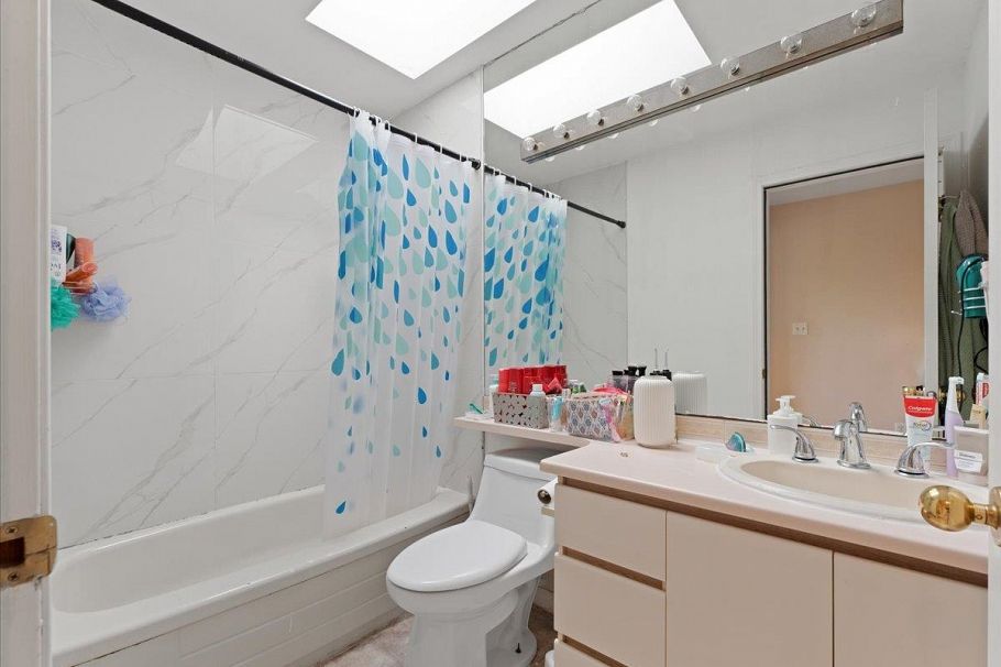 6288 Cambie Street Vancouver, BC - 13