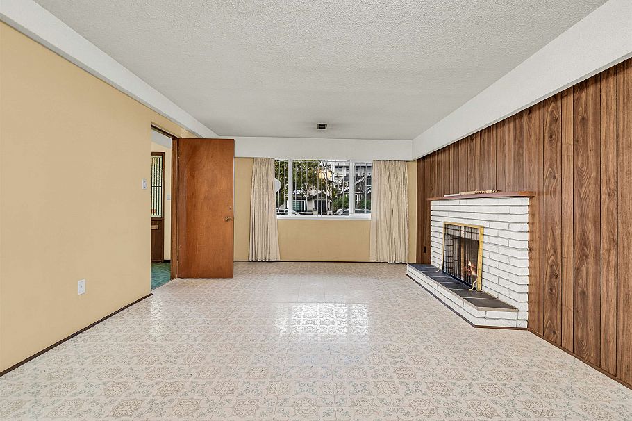 85 W 63rd Avenue Vancouver, BC - 6