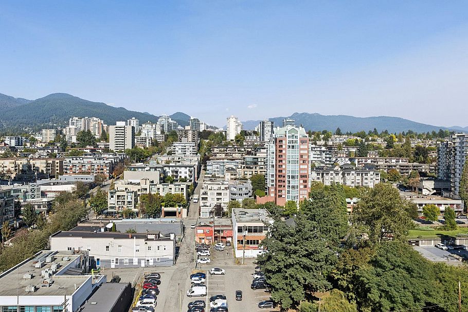 1907 138 E Esplanade Esplanade North Vancouver, BC - 34