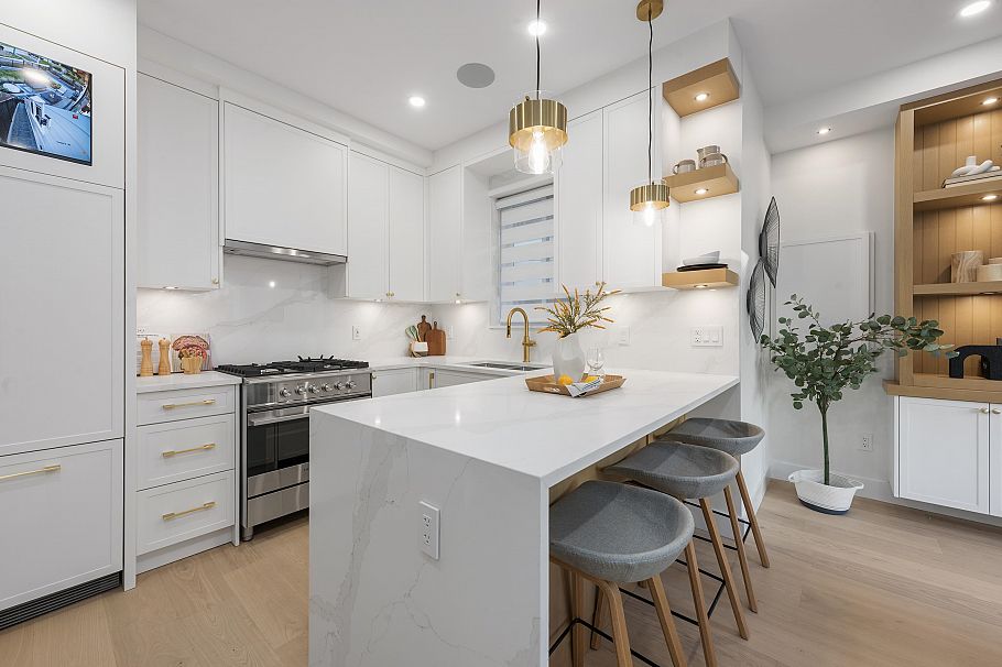 1 4855 Dumfries Street Vancouver, BC - 7