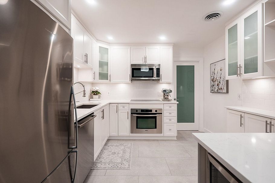 898 Hamilton Street Vancouver, BC - 27