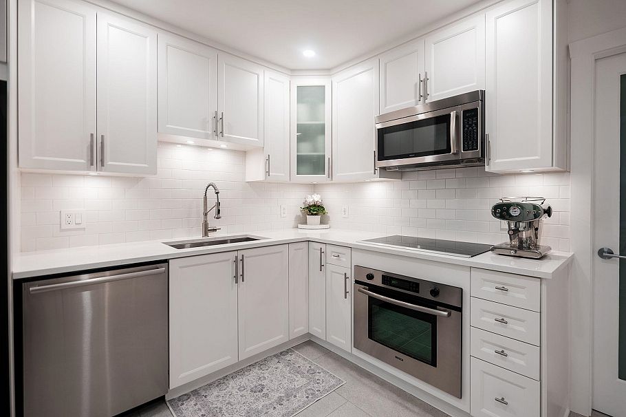 898 Hamilton Street Vancouver, BC - 29