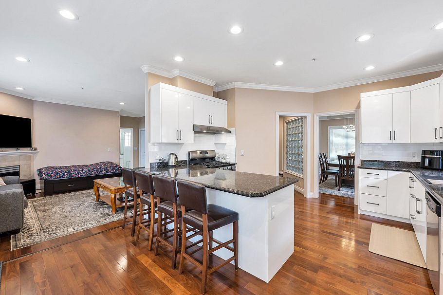 6271 Arlington Street Vancouver, BC - 8