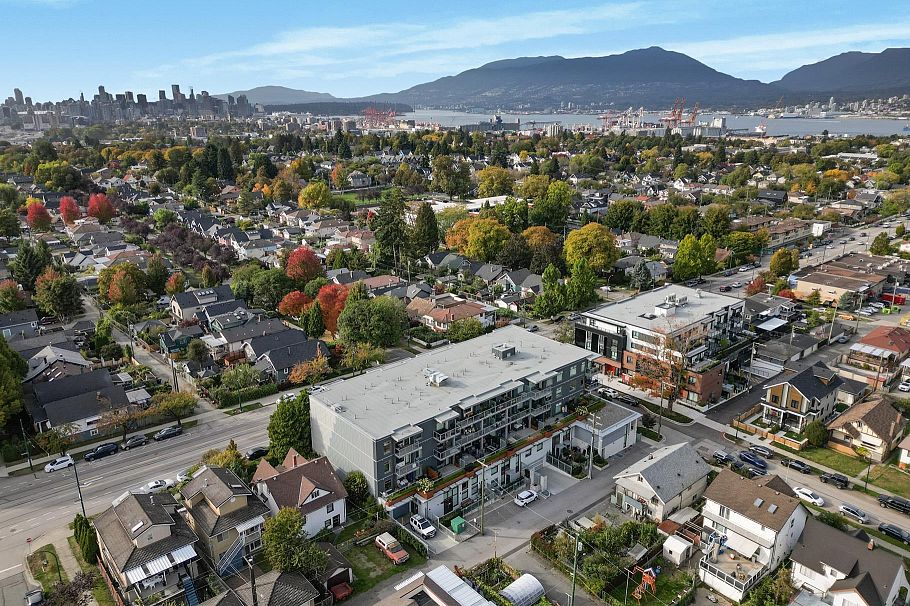 202 2408 Grant Street Vancouver, BC - 2