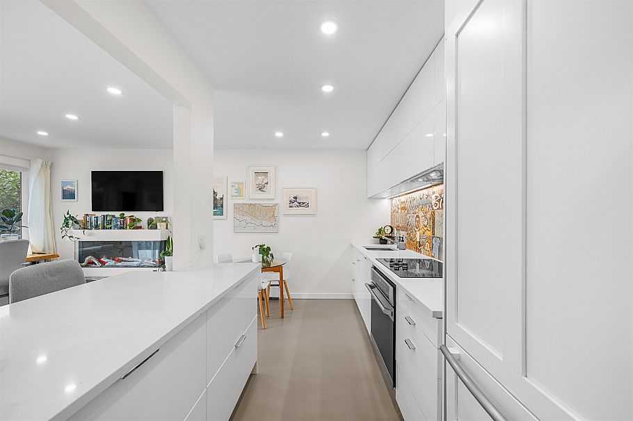 101 241 St. Andrews Avenue North Vancouver, BC - 7