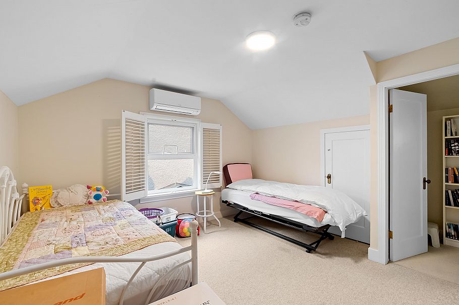 3247 W 30th Avenue Vancouver, BC - 12