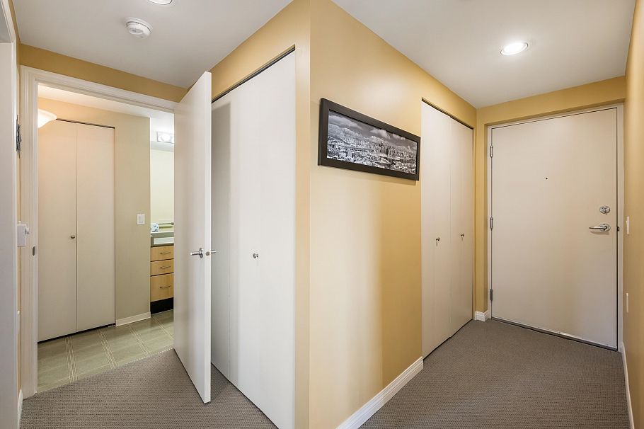 1206 121 W 15th Street North Vancouver, BC - 16