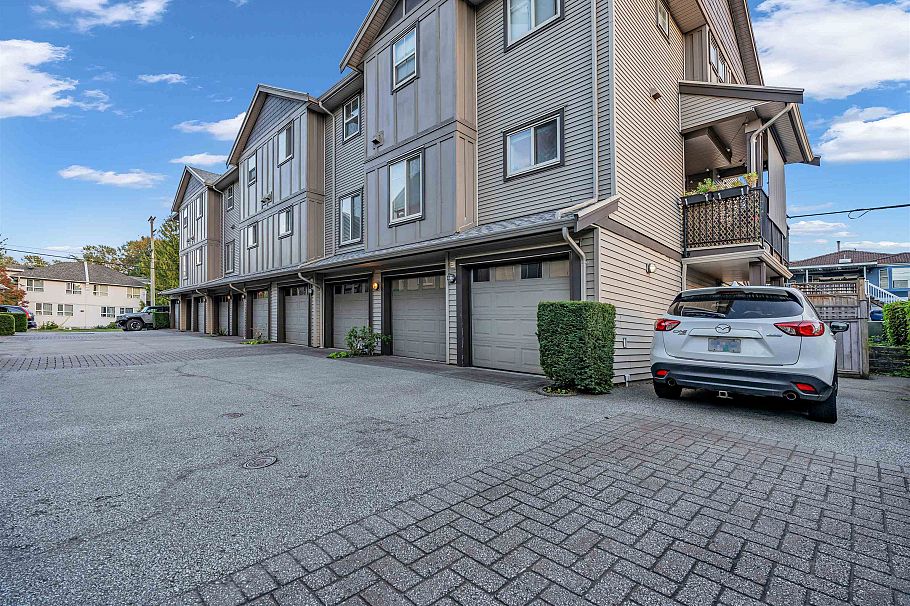8 3139 Smith Avenue Burnaby, BC - 25