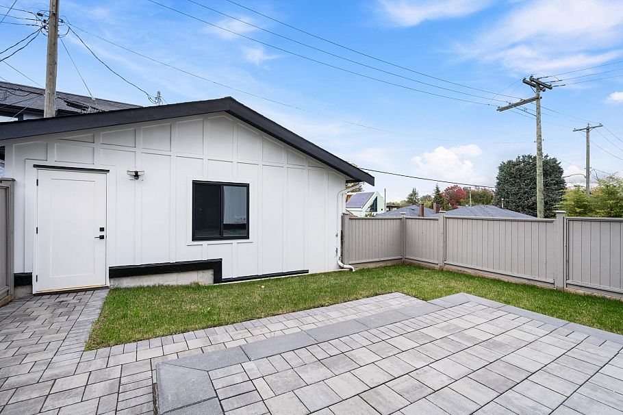 2140 E 20th Avenue Vancouver, BC - 34