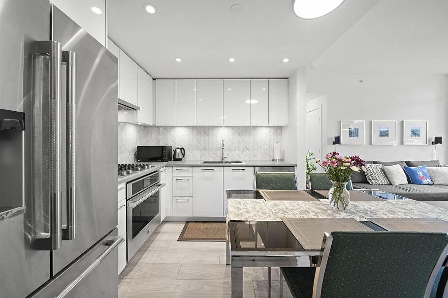 1205 8570 Rivergrass Drive Vancouver, BC - 3