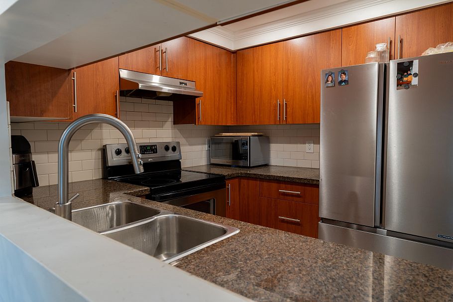 105 235 W 4TH STREET, North Vancouver BC V7M 1H8 North Vancouver, BC - 13