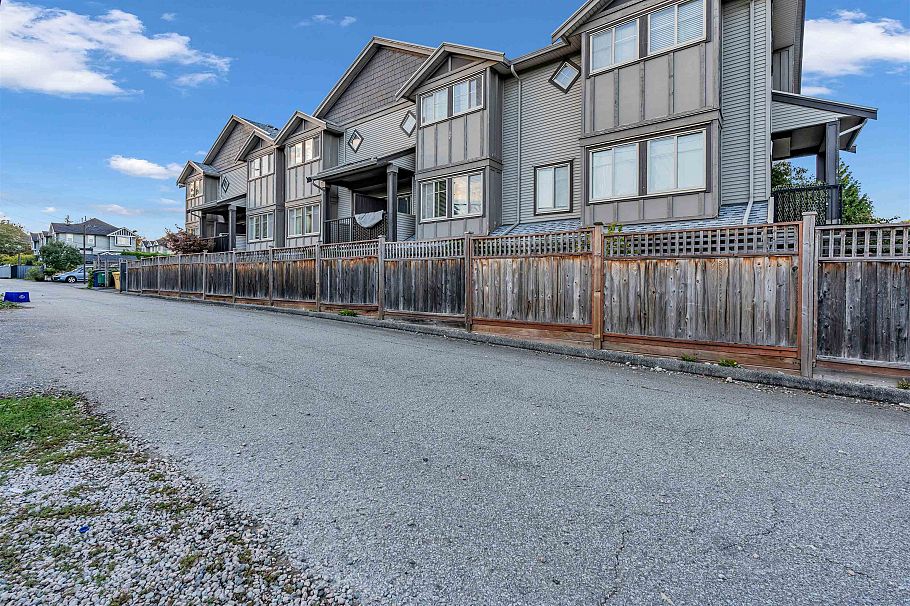 8 3139 Smith Avenue Burnaby, BC - 22