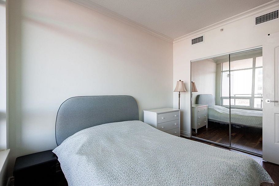 707 162 Victory Ship Way North Vancouver, BC - 13