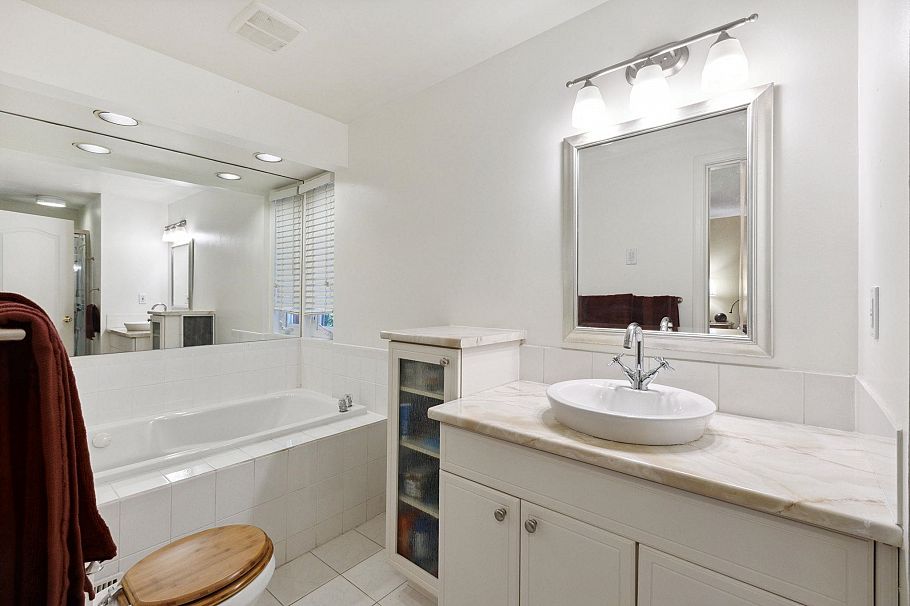 2591 Belloc Street North Vancouver, BC - 19