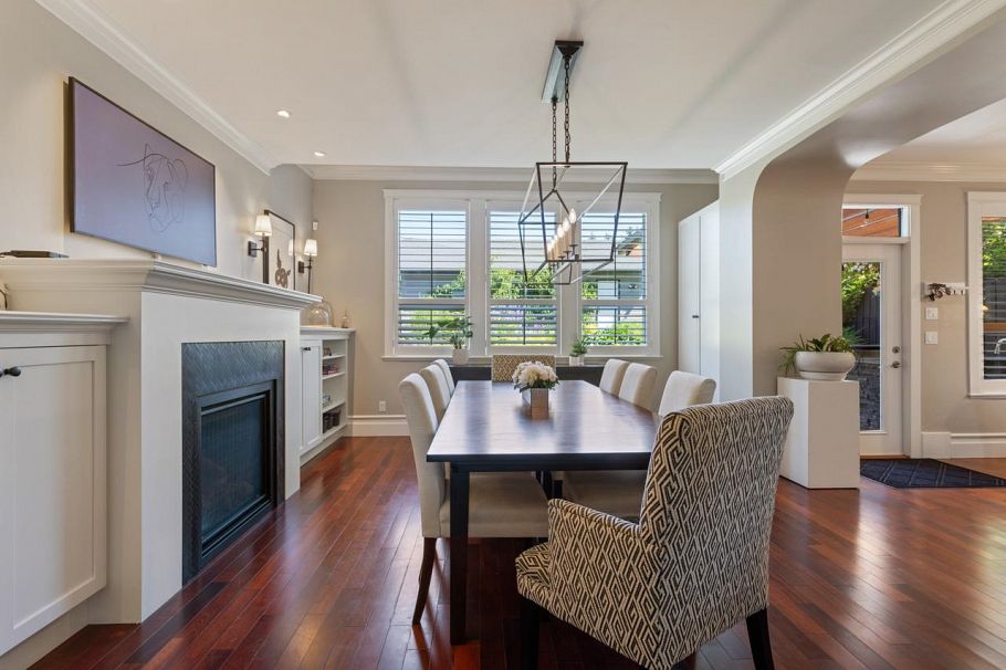 744 E 15th Street North Vancouver, BC - 6