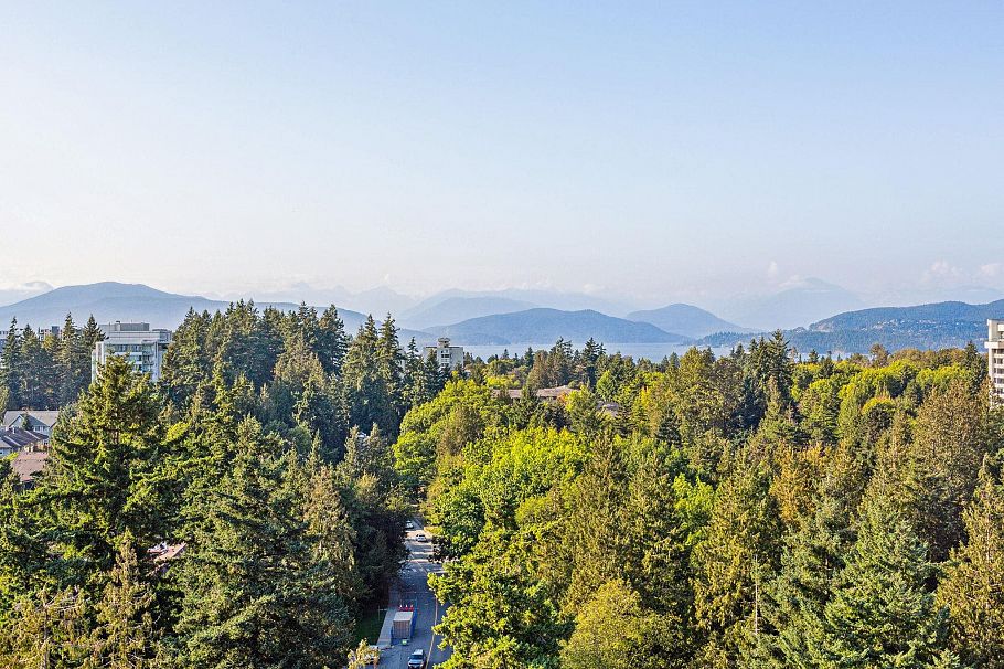 1901 5775 Hampton Place Vancouver, BC - 4