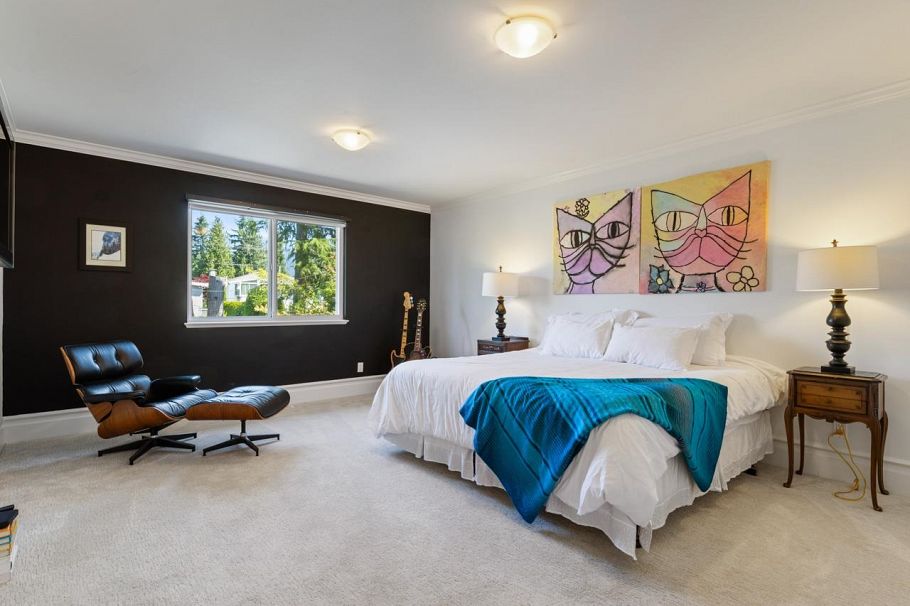 744 E 15th Street North Vancouver, BC - 20