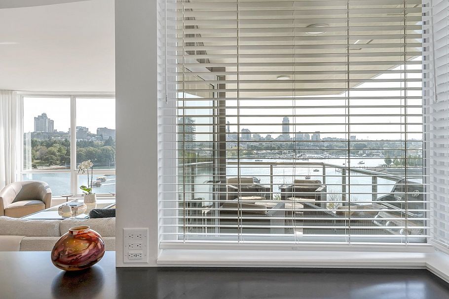 801 1328 Marinaside Crescent Vancouver, BC - 14