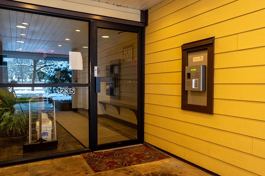 105 235 W 4TH STREET, North Vancouver BC V7M 1H8 North Vancouver, BC - 3