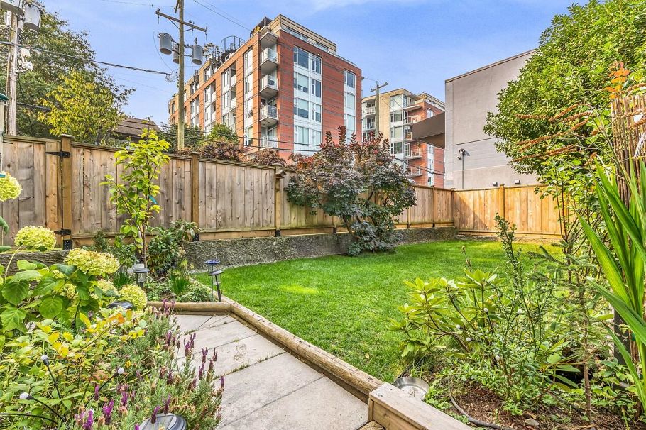 102 334 E 5th Avenue Vancouver, BC - 8