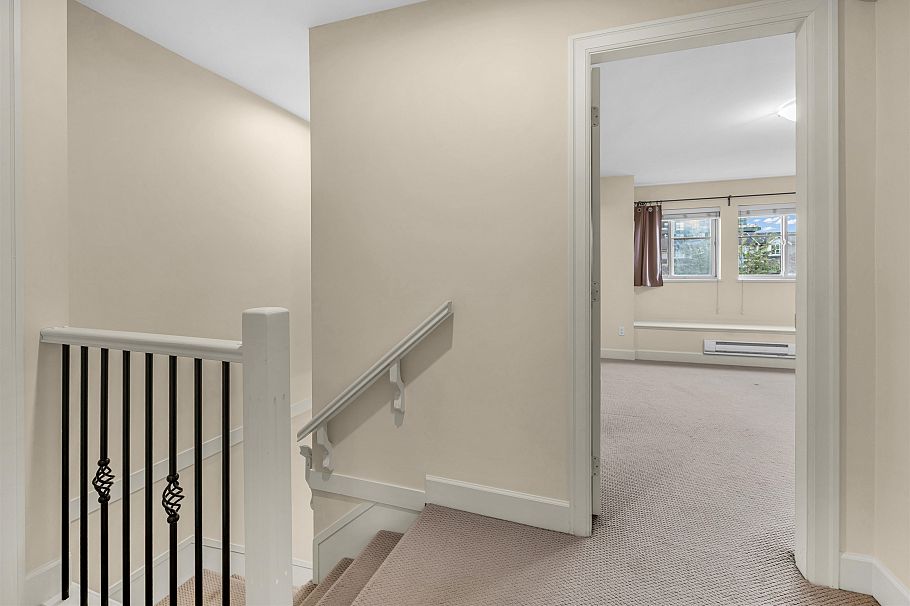 8 3139 Smith Avenue Burnaby, BC - 36