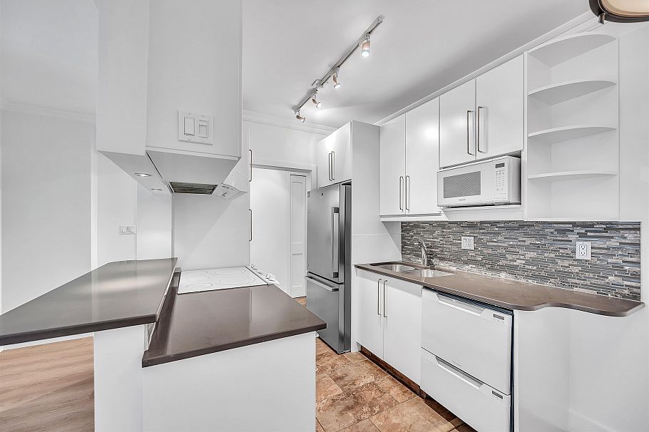 209 1655 Nelson Street Vancouver, BC - 10