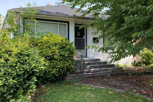 3205 Grant Street Vancouver, BC - 1