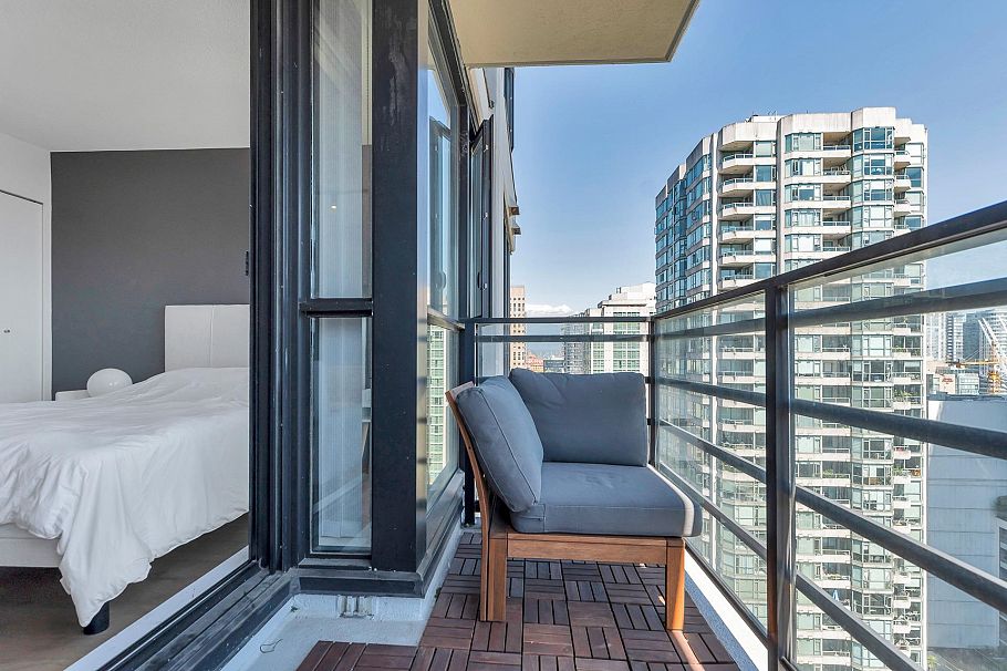 2003 909 Mainland Street Vancouver, BC - 14