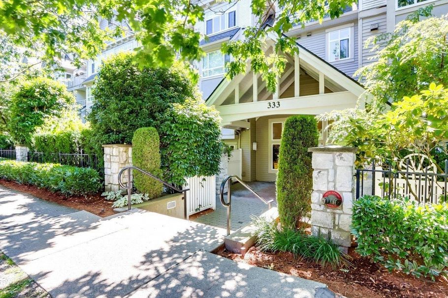 105 333 E 1st Street North Vancouver, BC - 1