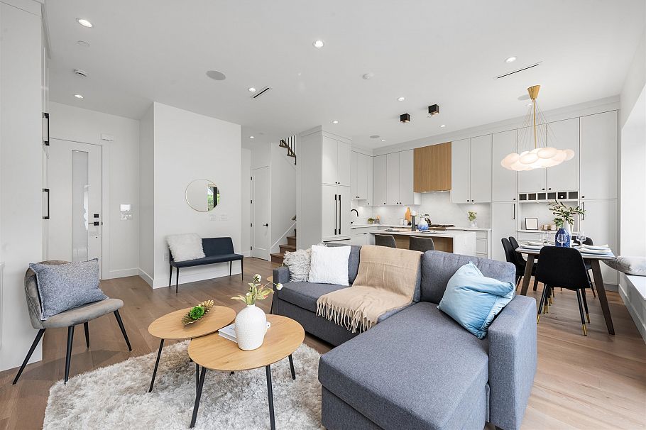 2 878 E 37th Avenue Vancouver, BC - 7