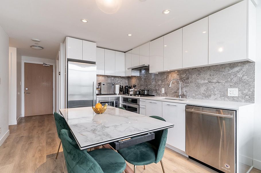 1908 8538 River District Crossing Vancouver, BC - 8