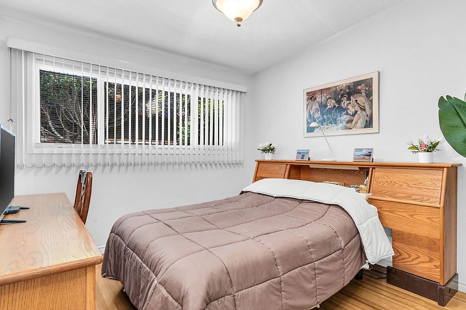 2990 Eddystone Crescent North Vancouver, BC - 16