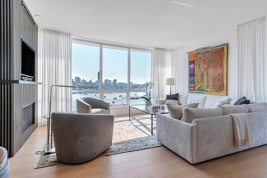 801 1328 Marinaside Crescent Vancouver, BC - 4