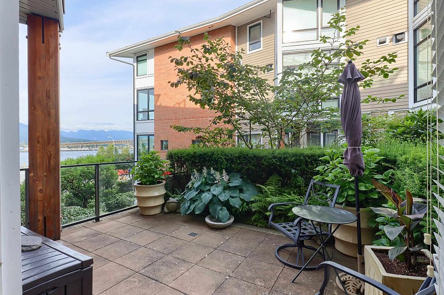 2915 Wall Street Vancouver, BC - 3