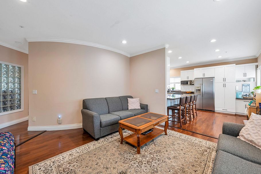 6271 Arlington Street Vancouver, BC - 12