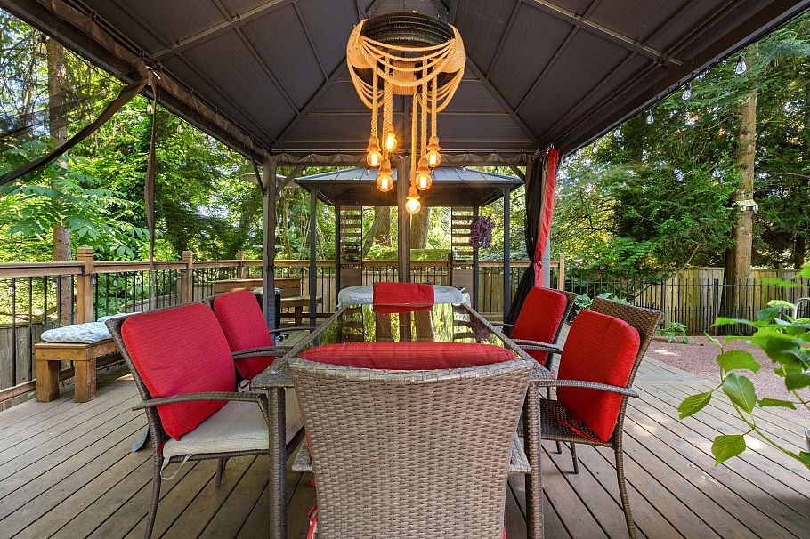 2591 Belloc Street North Vancouver, BC - 39