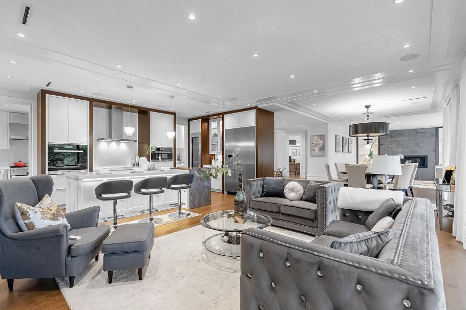 925 Beaumont Drive North Vancouver, BC - 11