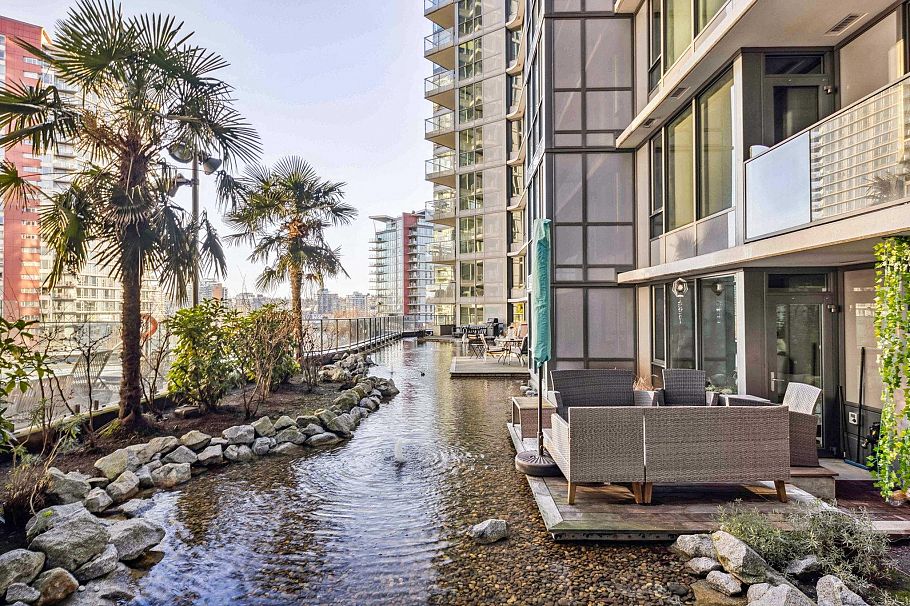 303 68 Smithe Street Vancouver, BC - 8