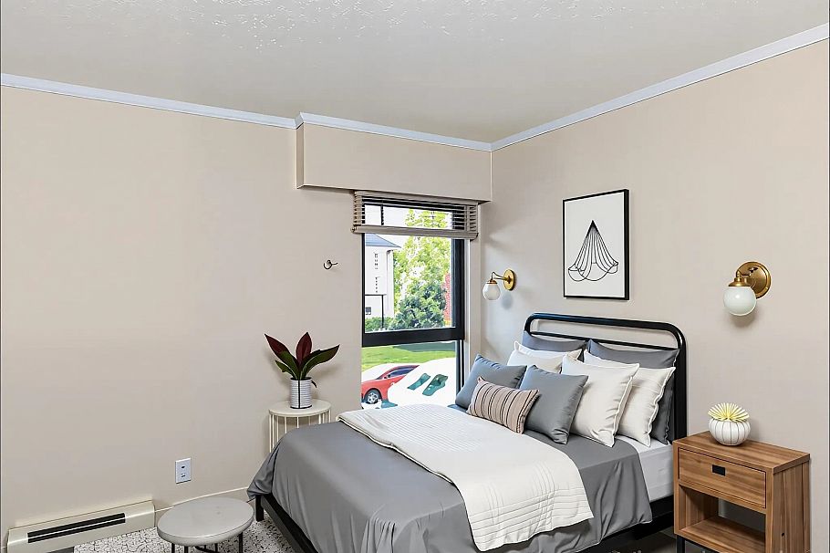 302 1435 Nelson Street Vancouver, BC - 9