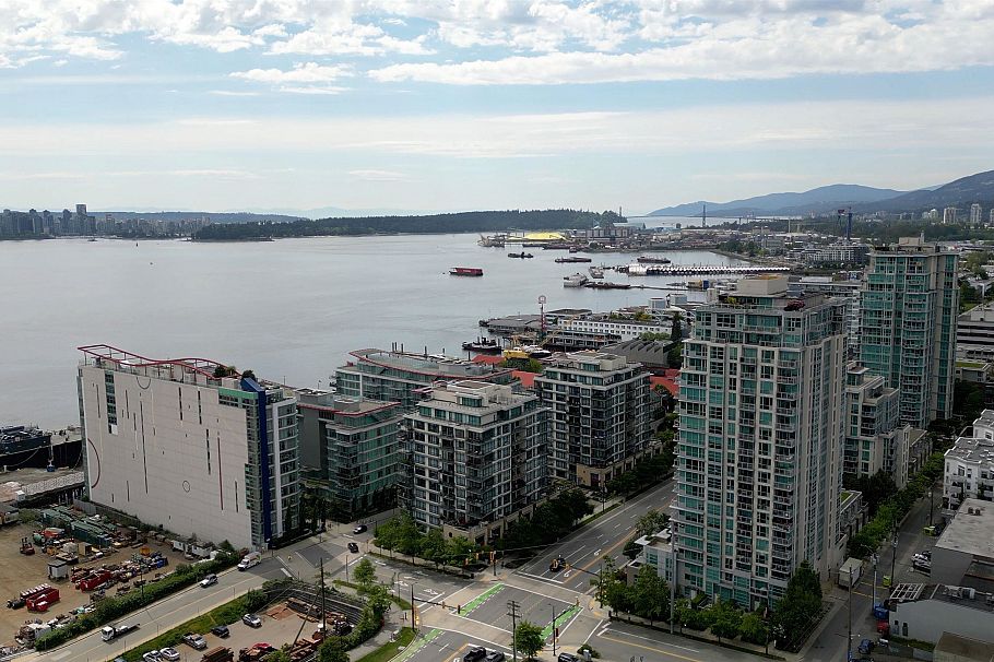 707 162 Victory Ship Way North Vancouver, BC - 34