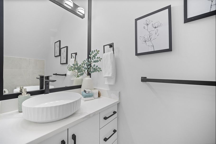 2790 E 49th Avenue Vancouver, BC - 13