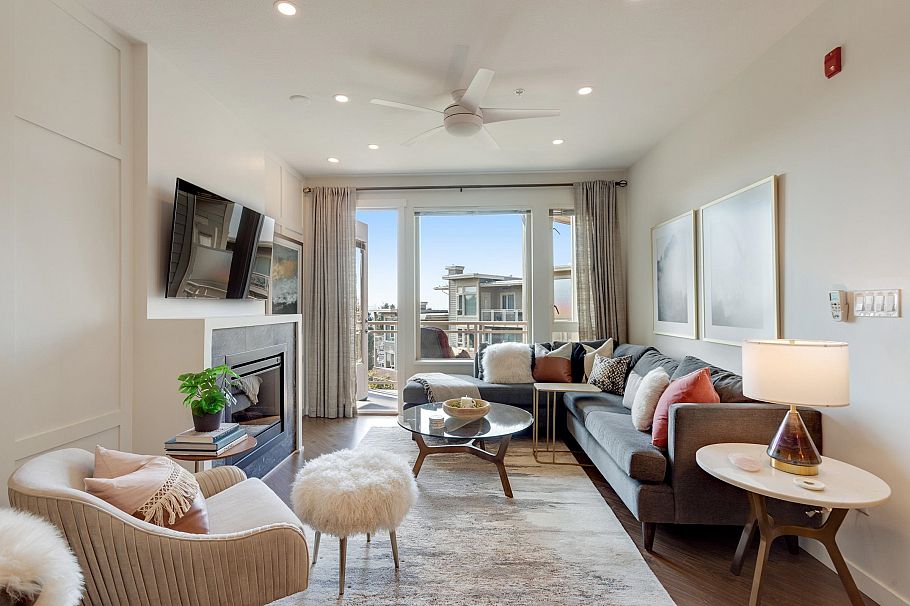 526 119 W 22nd Street North Vancouver, BC - 8