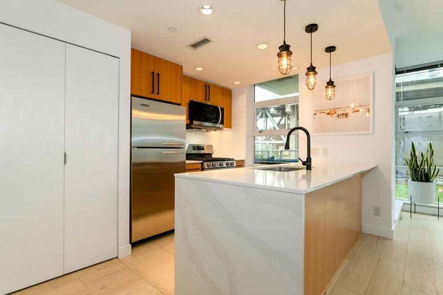 305 638 Beach Crescent Vancouver, BC - 4