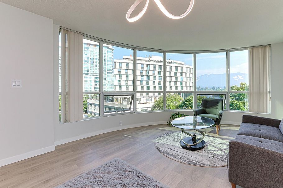 501 555 Jervis Street Vancouver, BC - 4